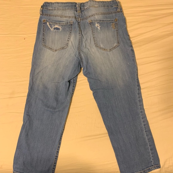 Jean capris - Picture 2 of 2